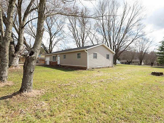 4th image of 324 Red Hill Addition