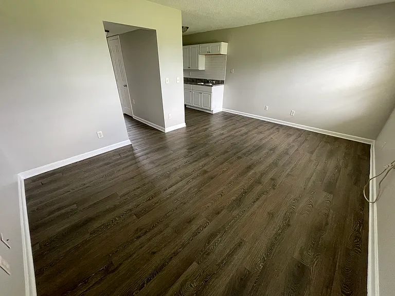 University Crossings Apartments — Photo 13
