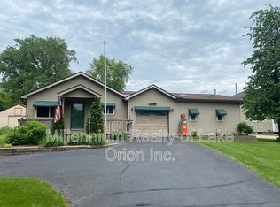 2493 S Ortonville Rd, Ortonville, MI 48462