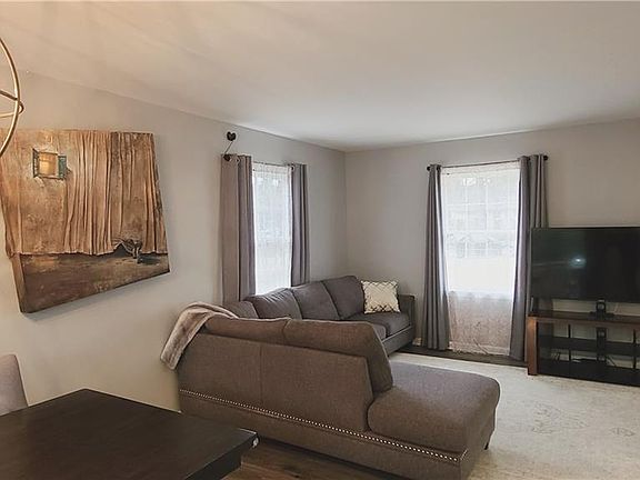 5th image of 1559 Drayton Woods Dr