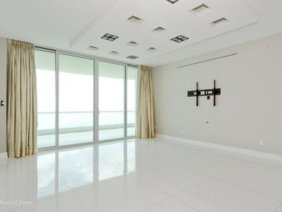 16051 Collins Ave APT 2303, Sunny Isles Beach, FL, 33160