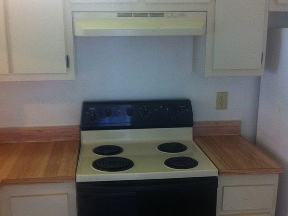 3rd image of 10357 NW 8th St
