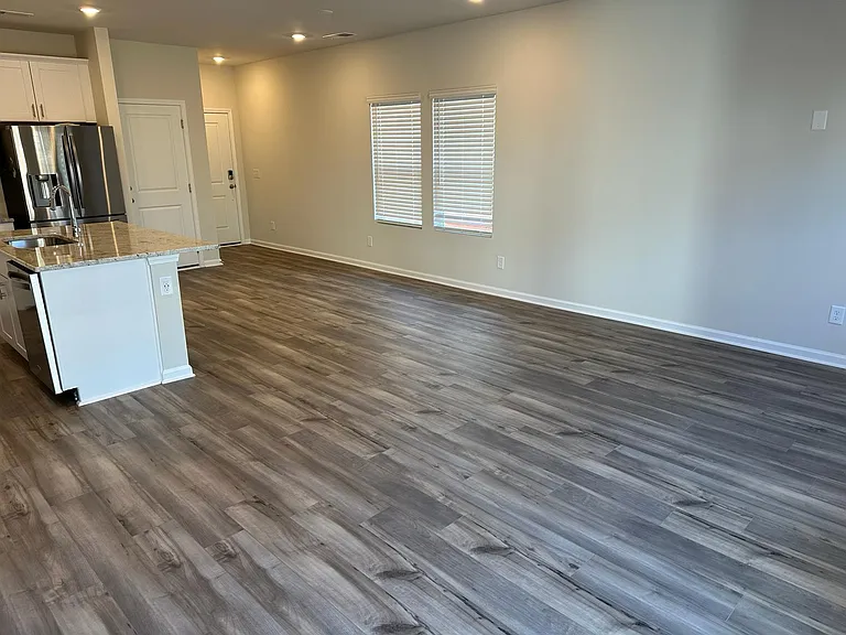 5270 Brailey Cir — Photo 9