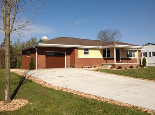 408 Dewey St, Ridgway, PA 15853