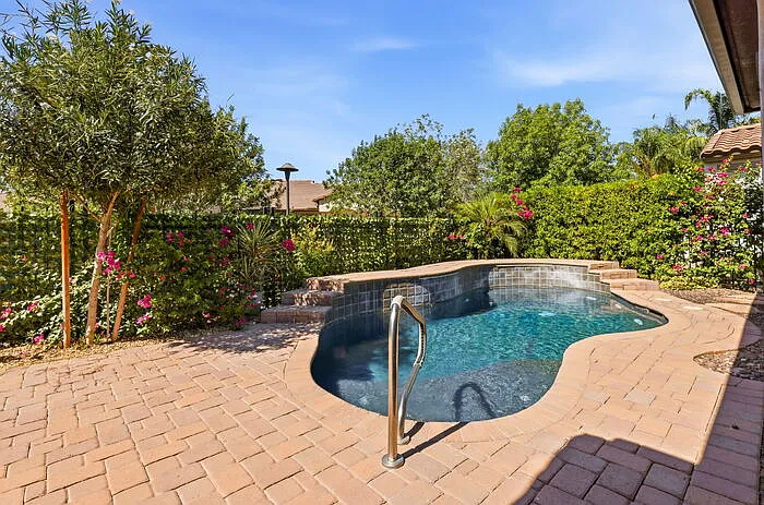 1589 E Vesper Trl — Photo 39