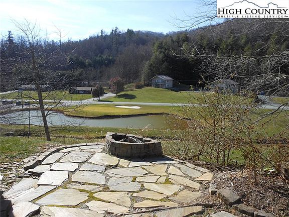 3rd image of 218 Willow Creek Cir #218