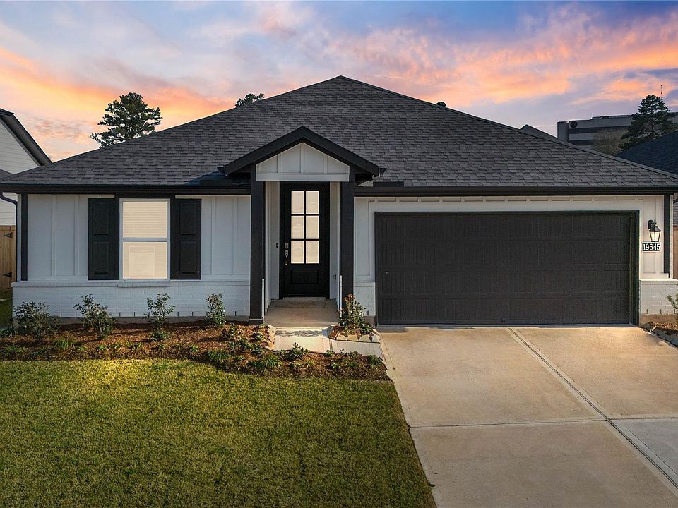 1st image of 19645 Montgomery Ridge Way