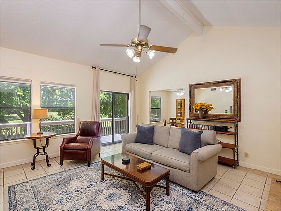5th image of 704 Valley Meadow Dr