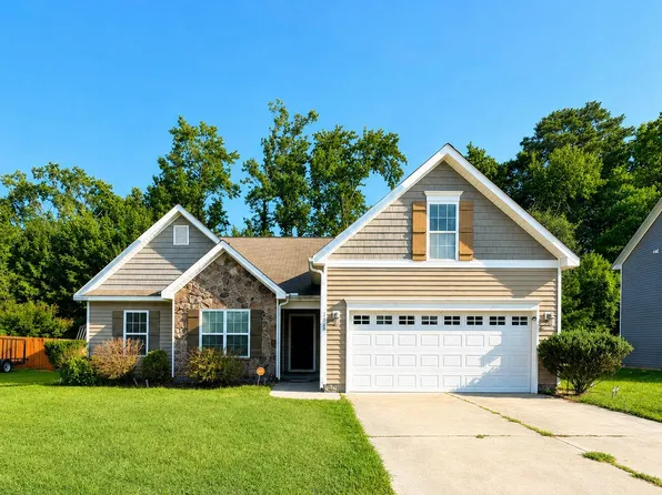 3628 Thornbrook Dr, Greenville, NC 27834