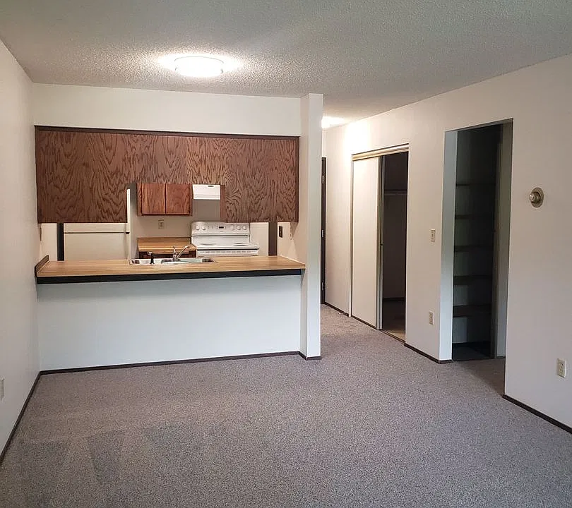 321 1st Ave SE #3-RHS
