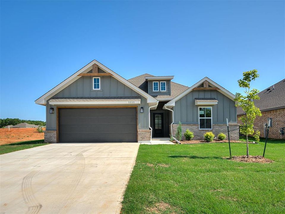 1st image of 1111 Wisteria Way