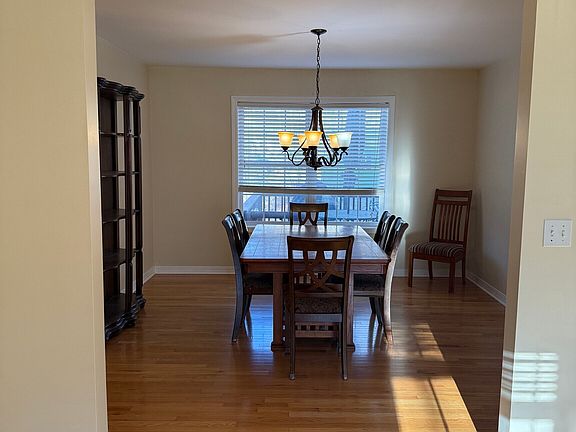 4th image of 1130 Hanover Avenue