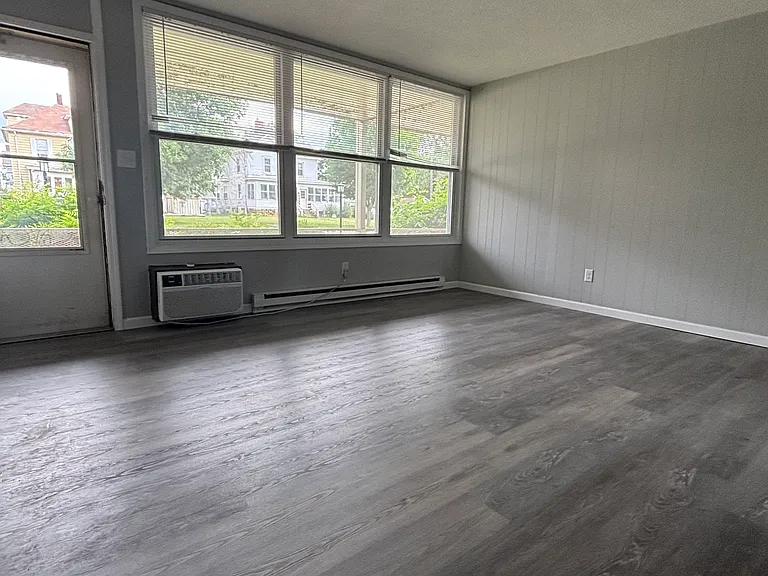 410 E Water St #204 — Photo 2