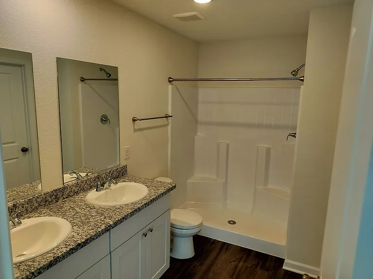 2340 Tapatio Dr — Photo 10