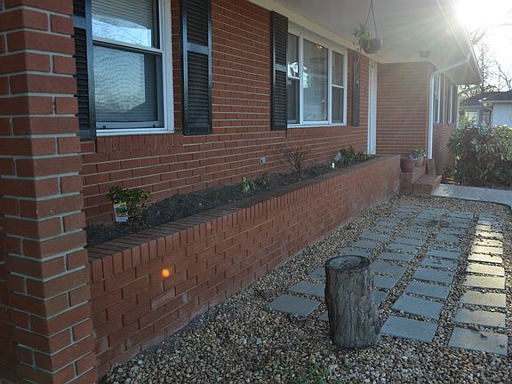 3rd image of 1724 Fairview Dr