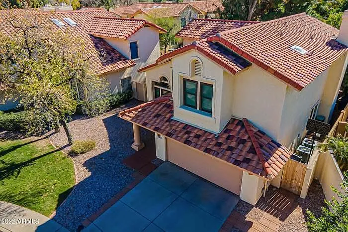 9145 E Jenan Dr — Photo 2
