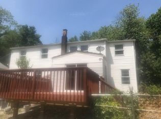 110 W Clarkstown Rd, New City, NY 10956