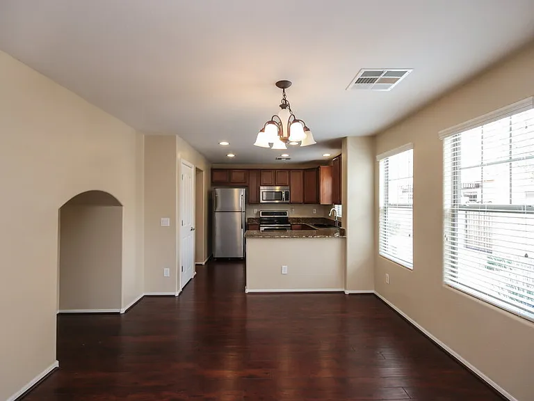 3301 E Loma Vis — Photo 6