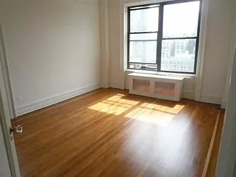 Rented by Raz Realty