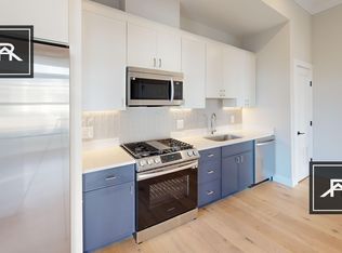 159 Everett St #203, Boston, MA 02128