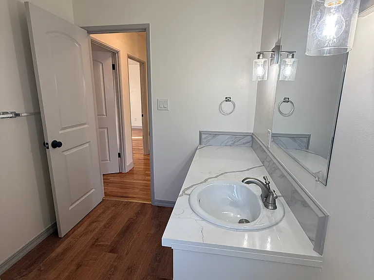 133 Marnell Ave — Photo 8