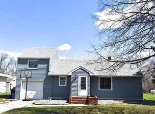515 5th St, Wyndmere, ND 58081