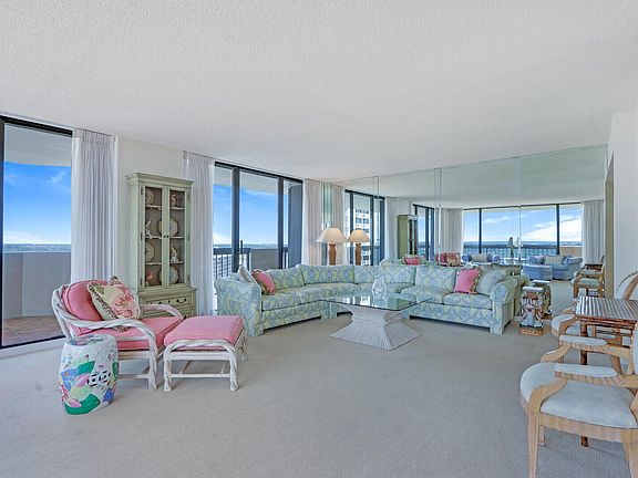 4th image of 108 Lakeshore Dr APT 1838