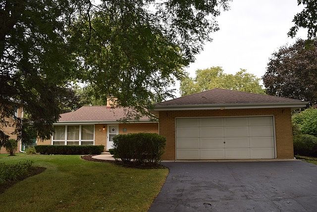 1st image of 22W606 Burr Oak Dr