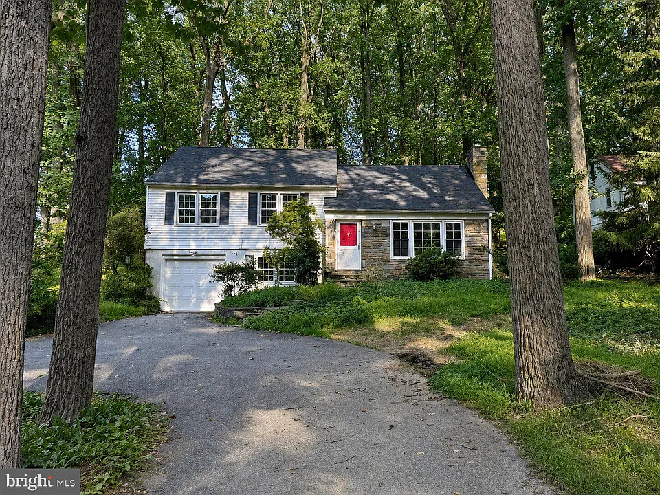 723 Old Eagle School Rd