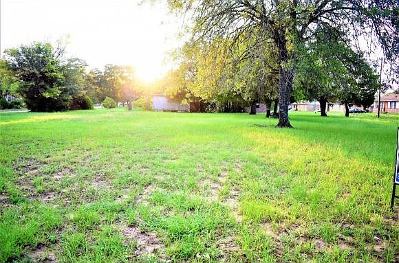 2nd image of Ritchie St