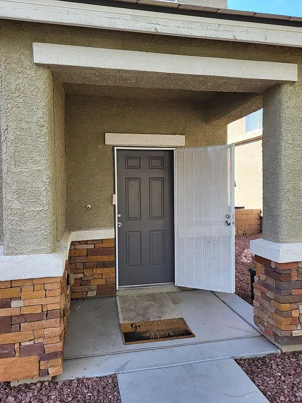 Building Photo - 1137 Evergreen Cove St