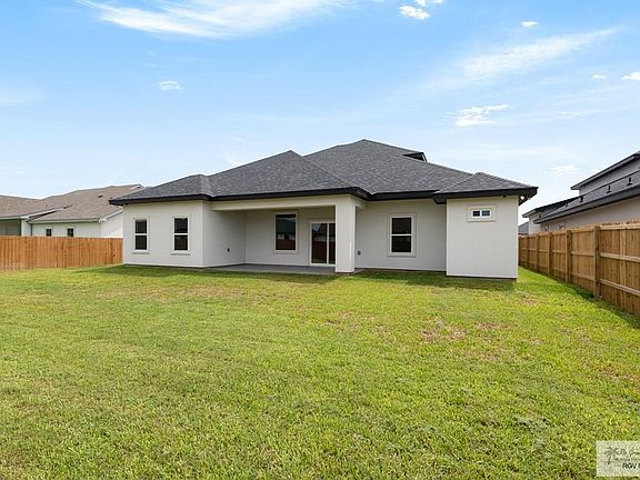 3rd image of 8609 Bellagio Cir