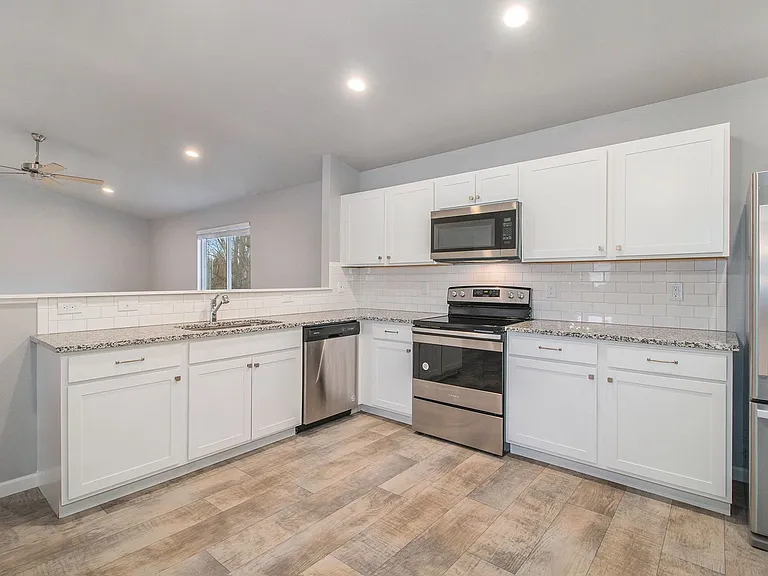 4461 Soya Ave — Photo 3