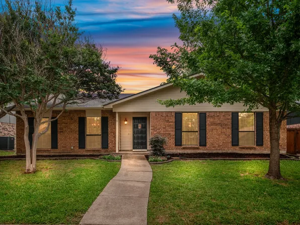 445 Woodway Dr, Coppell, TX 75019