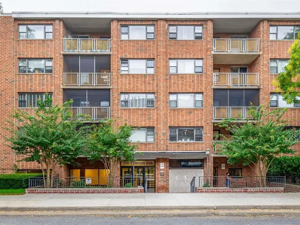 100 Clinton Avenue #1U, Mineola, NY 11501