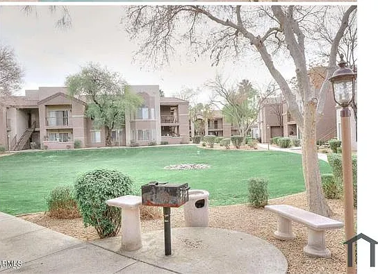 2 bed, 1067 sqft, $1,600 — Photo 4