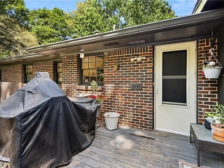 2859 Concord Dr — Photo 27