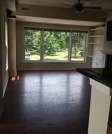 3rd image of 125 Lakeview Dr Unit 208