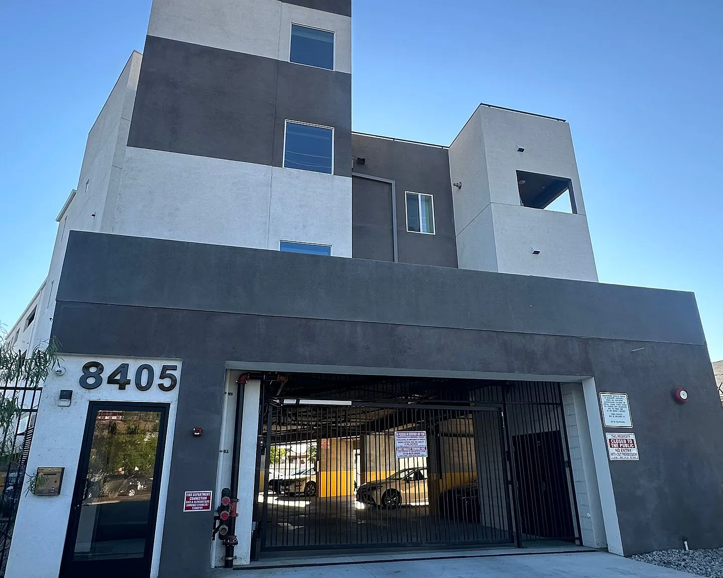 YaYa Glenoaks, LLC — Photo 3