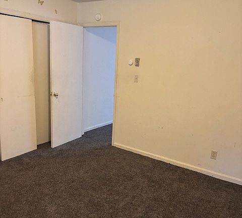 4th image of 1901 Yeager Ave NE APT 3