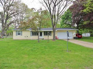 137 N Clinton St, Centreville, MI