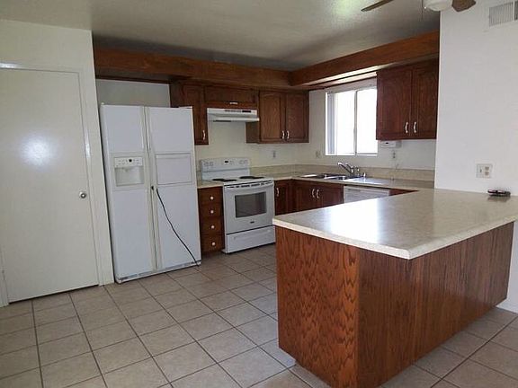 2nd image of 13902 Olive Mesa Ct