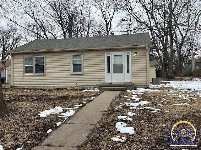 1st image of 1725 SW Sims Ave
