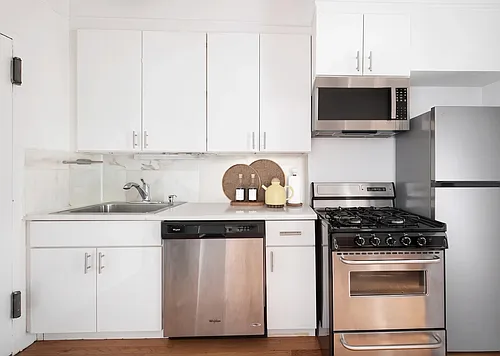 90 Thompson St #C1 Photo 1