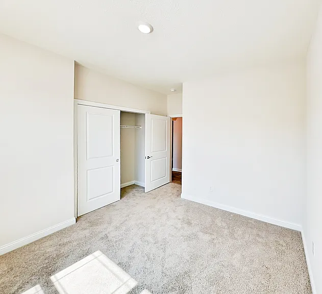 8842 Faulkner Dr — Photo 16