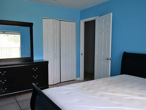 5th image of 218 Fawn Ln