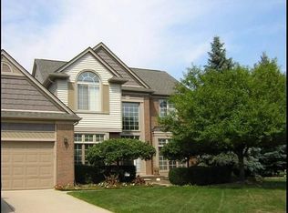 4086 Renee Dr, Troy, MI