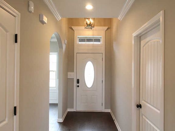 2nd image of 9 Mills Dr