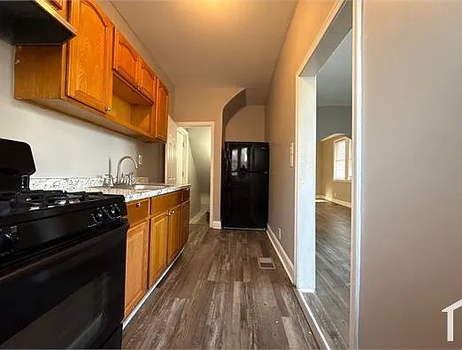 2525 W Cold Spring Ln — Photo 12