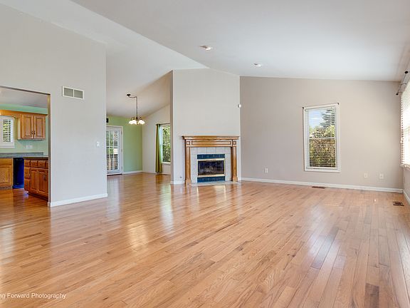 2nd image of 507 E Rennesoy Dr